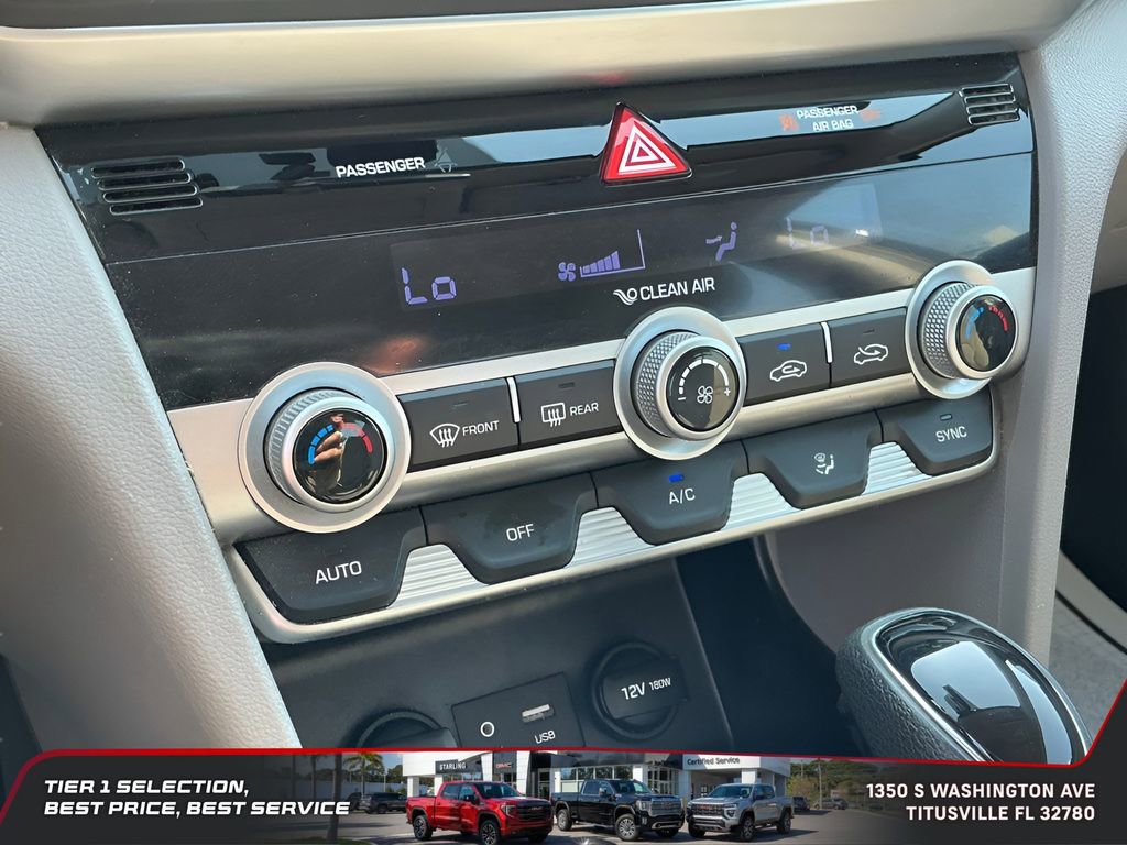 Used 2020 Hyundai Elantra SE FWD image 40