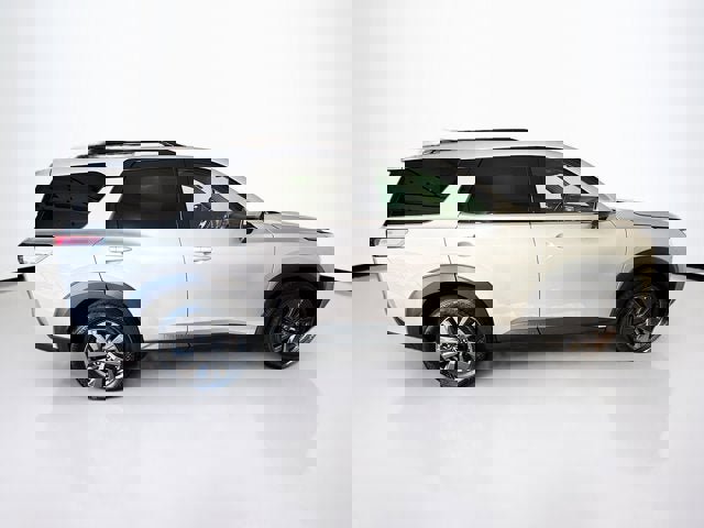 Certified 2024 Nissan Pathfinder SV image 4