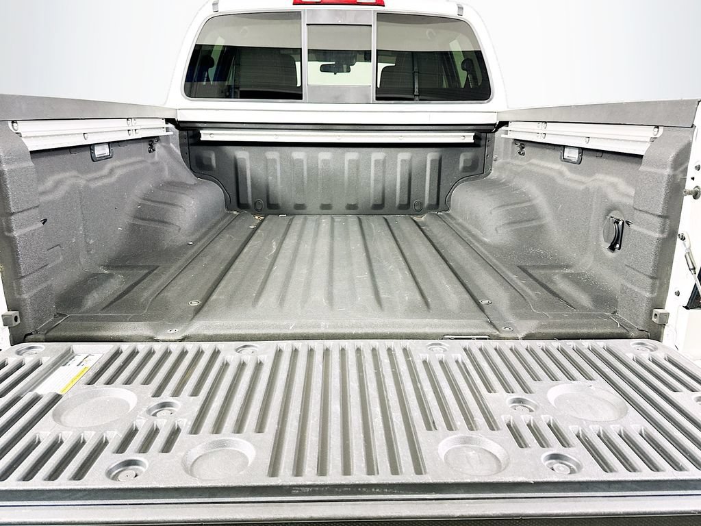 Used 2022 Nissan Frontier SV RWD image 16