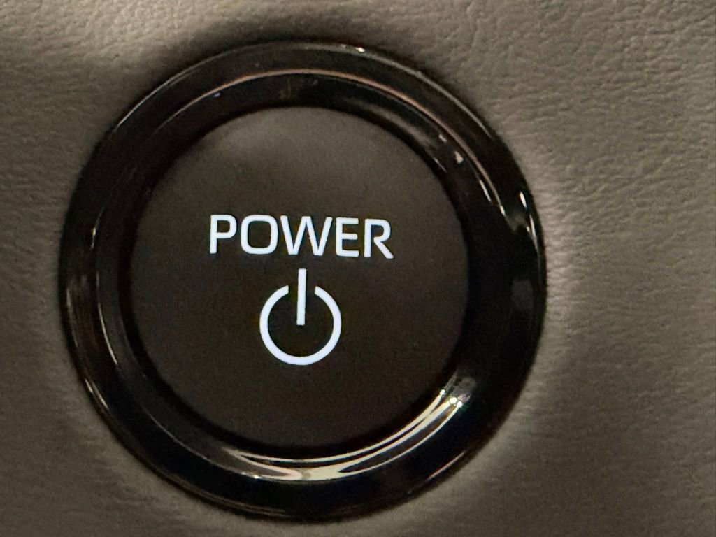 Used 2026 Toyota Sequoia Capstone AWD/4WD image 31