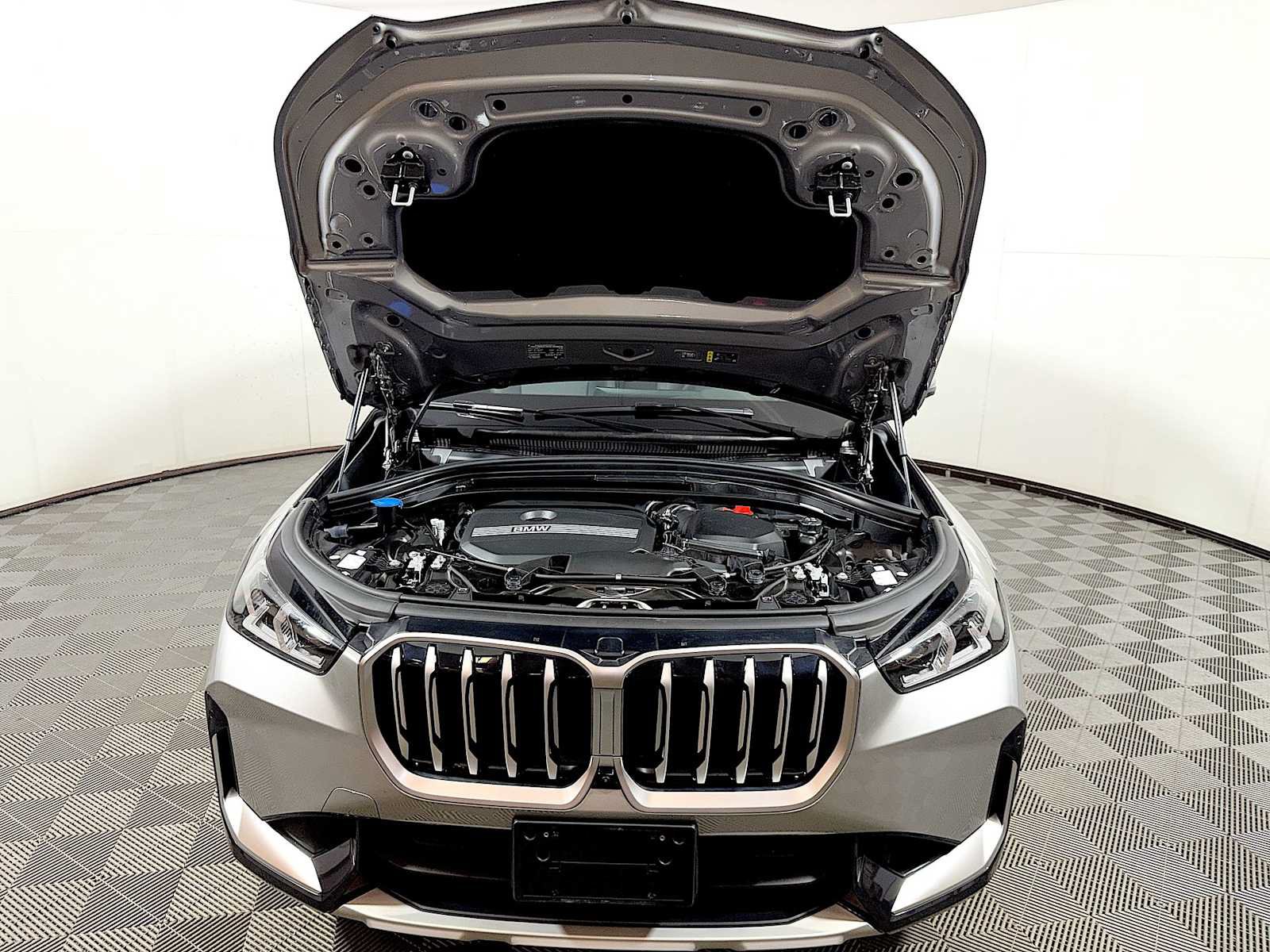 Used 2026 BMW X1 xDrive28i w/ Technology Package AWD/4WD image 30
