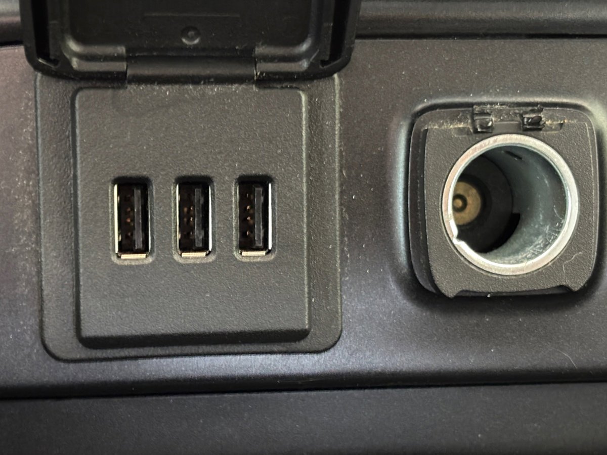 Used 2015 GMC Sierra 2500 SLT image 6