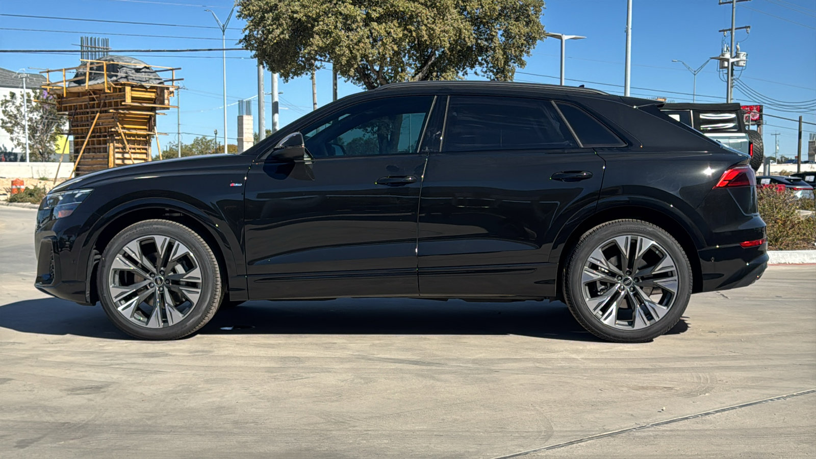 New 2026 Audi Q8 Premium Plus image 4