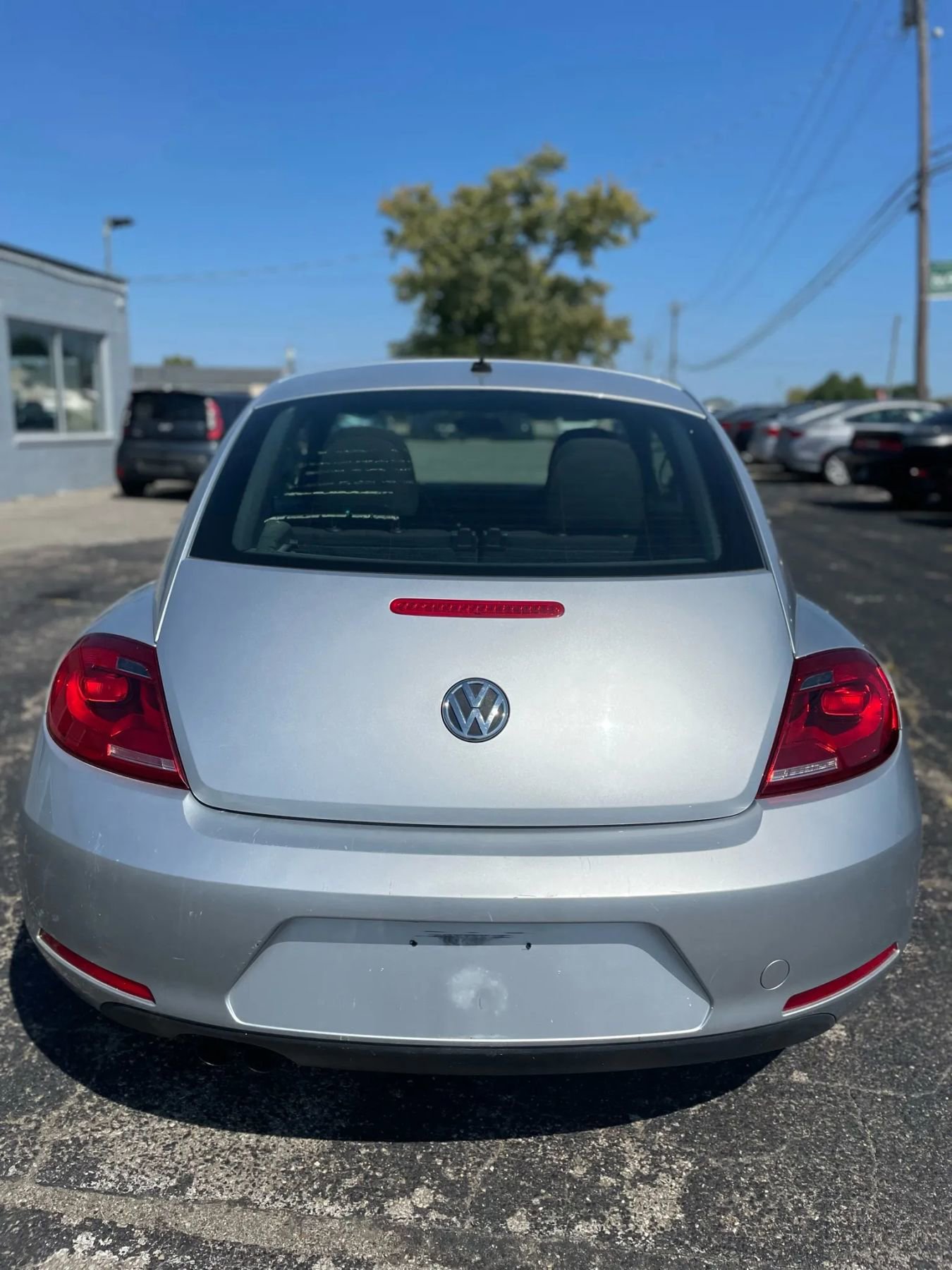 Used 2012 Volkswagen Beetle 2.5 image 7