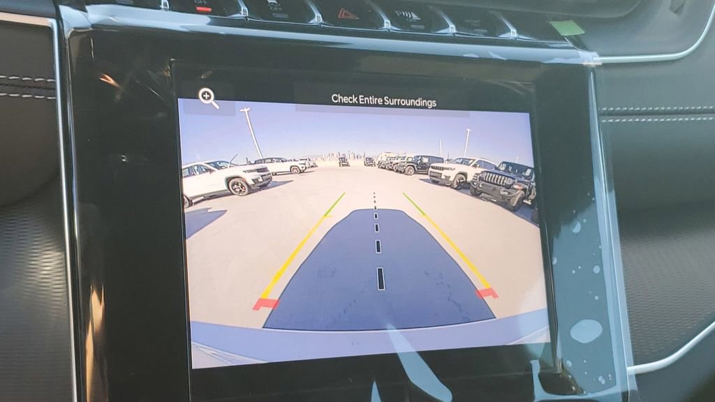 New 2025 Jeep Grand Cherokee L Altitude image 26