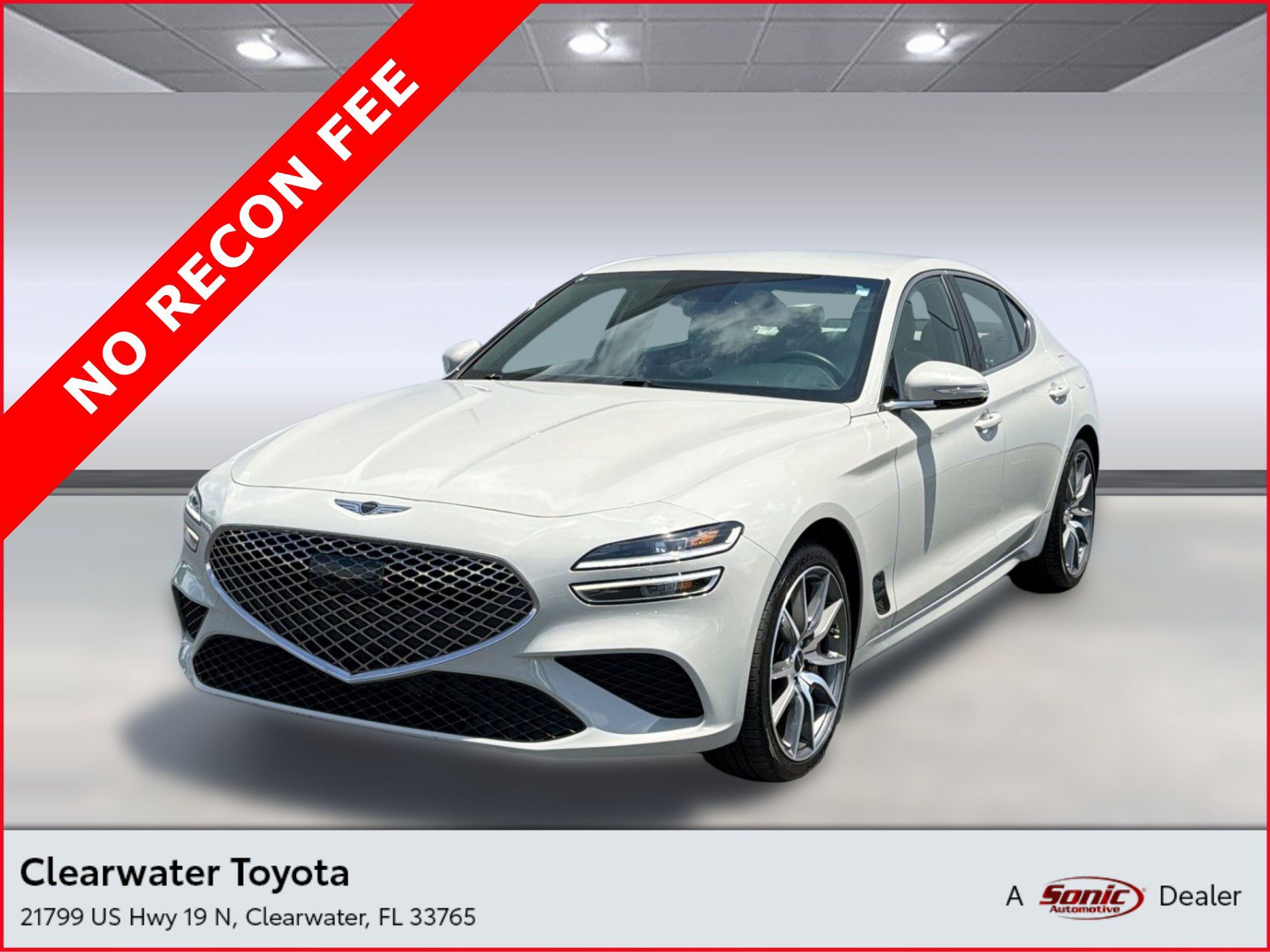 Used 2025 Genesis G70 2.5T image 1