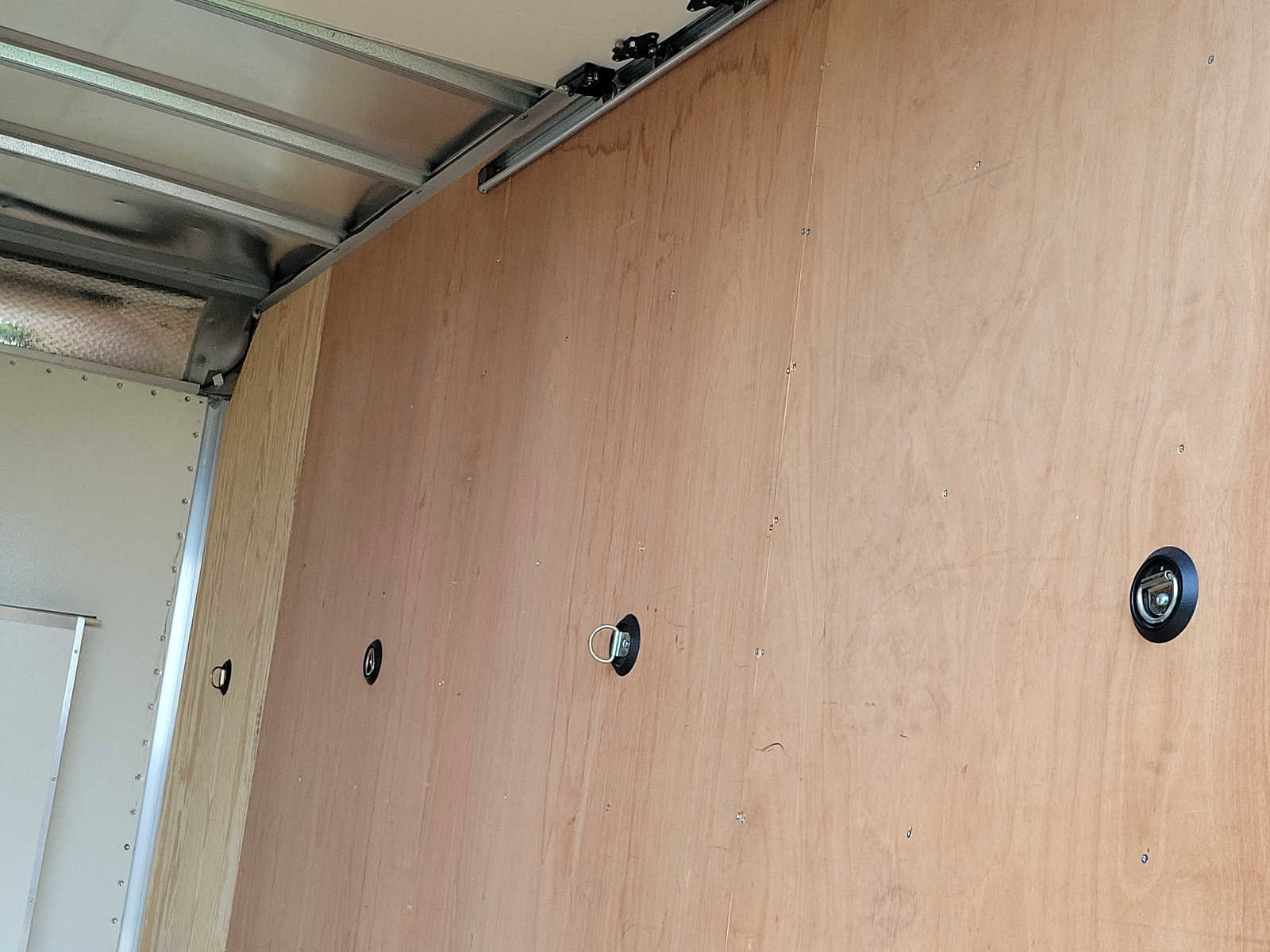 Used 2017 Ford E-350 and Econoline 350 Super Duty w/ Power Windows & Locks Group image 25