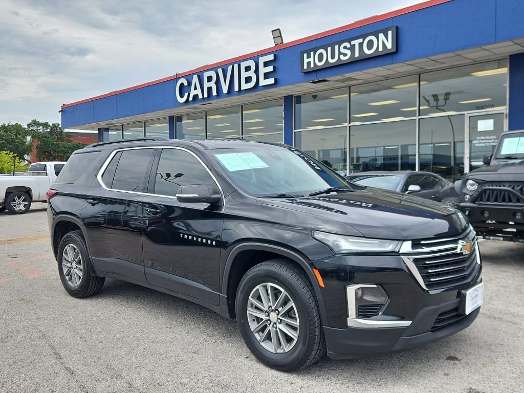 Used 2023 Chevrolet Traverse LT FWD image 1