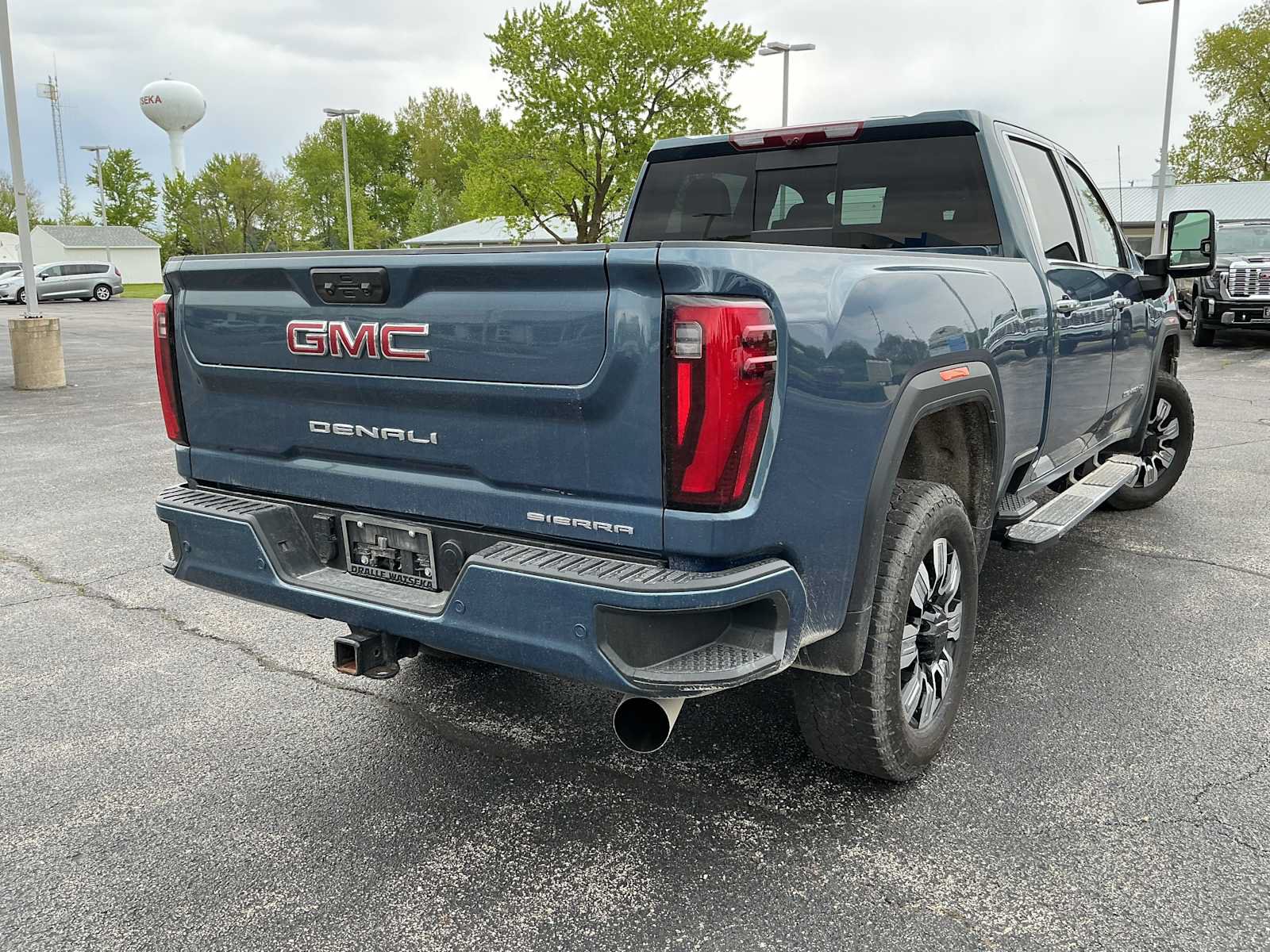 Used 2025 GMC Sierra 2500 Denali w/ Denali Reserve Package AWD/4WD image 4