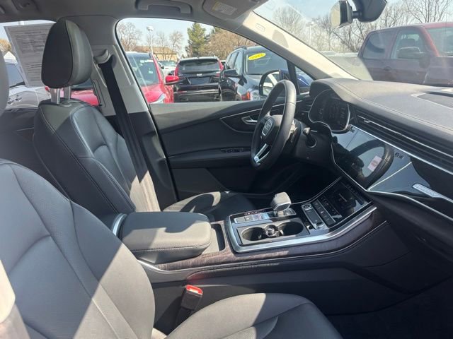 Used 2024 Audi Q7 3.0T Premium Plus image 14