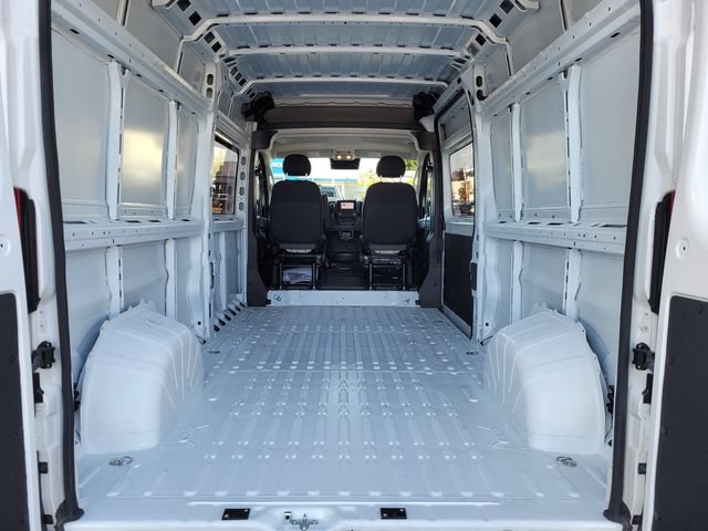 Used 2025 RAM ProMaster 2500 w/ Crew Van Package FWD image 19