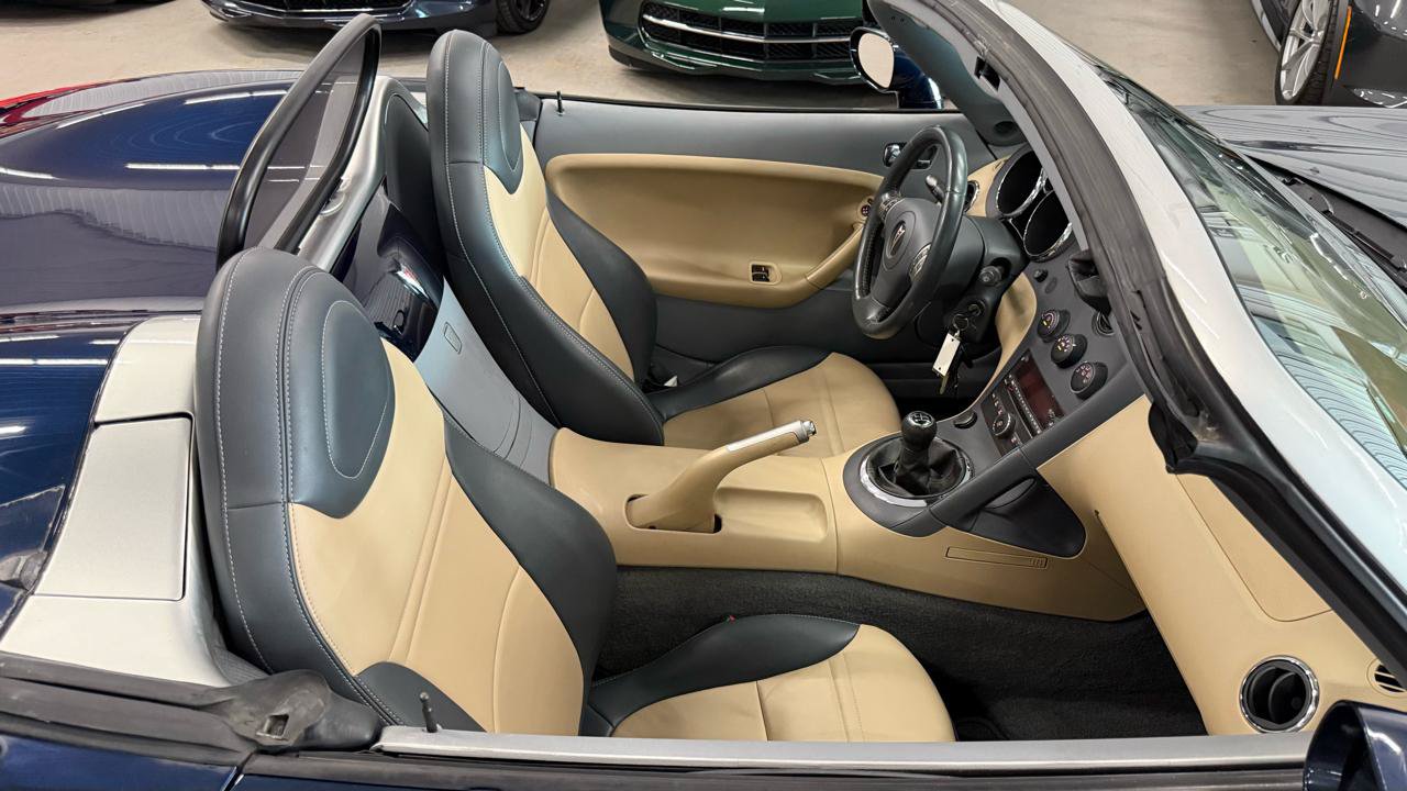 Used 2006 Pontiac Solstice Convertible w/ Premium Package RWD image 38