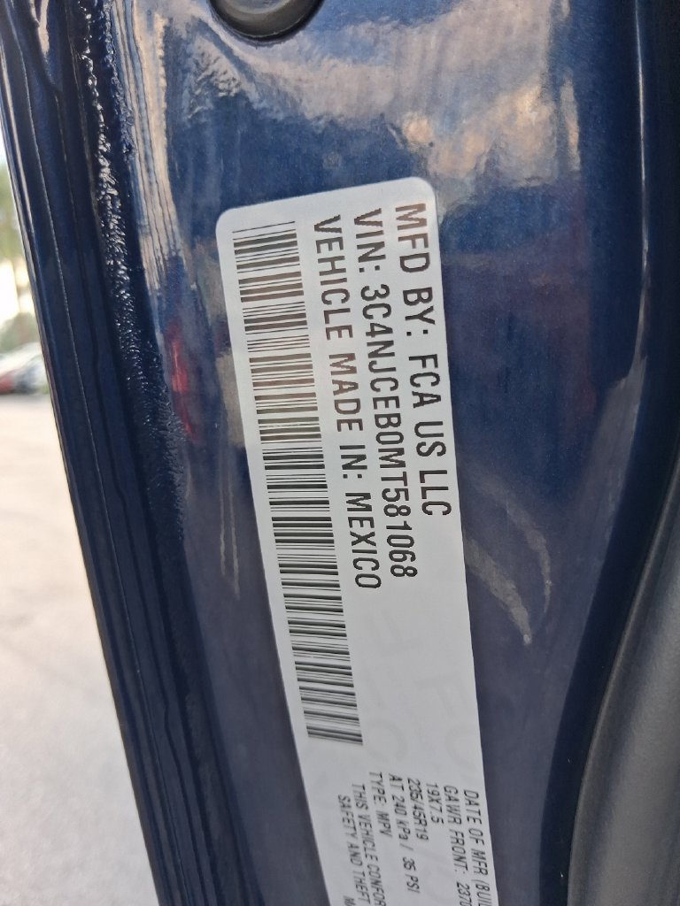 Used 2021 Jeep Compass Latitude FWD image 27