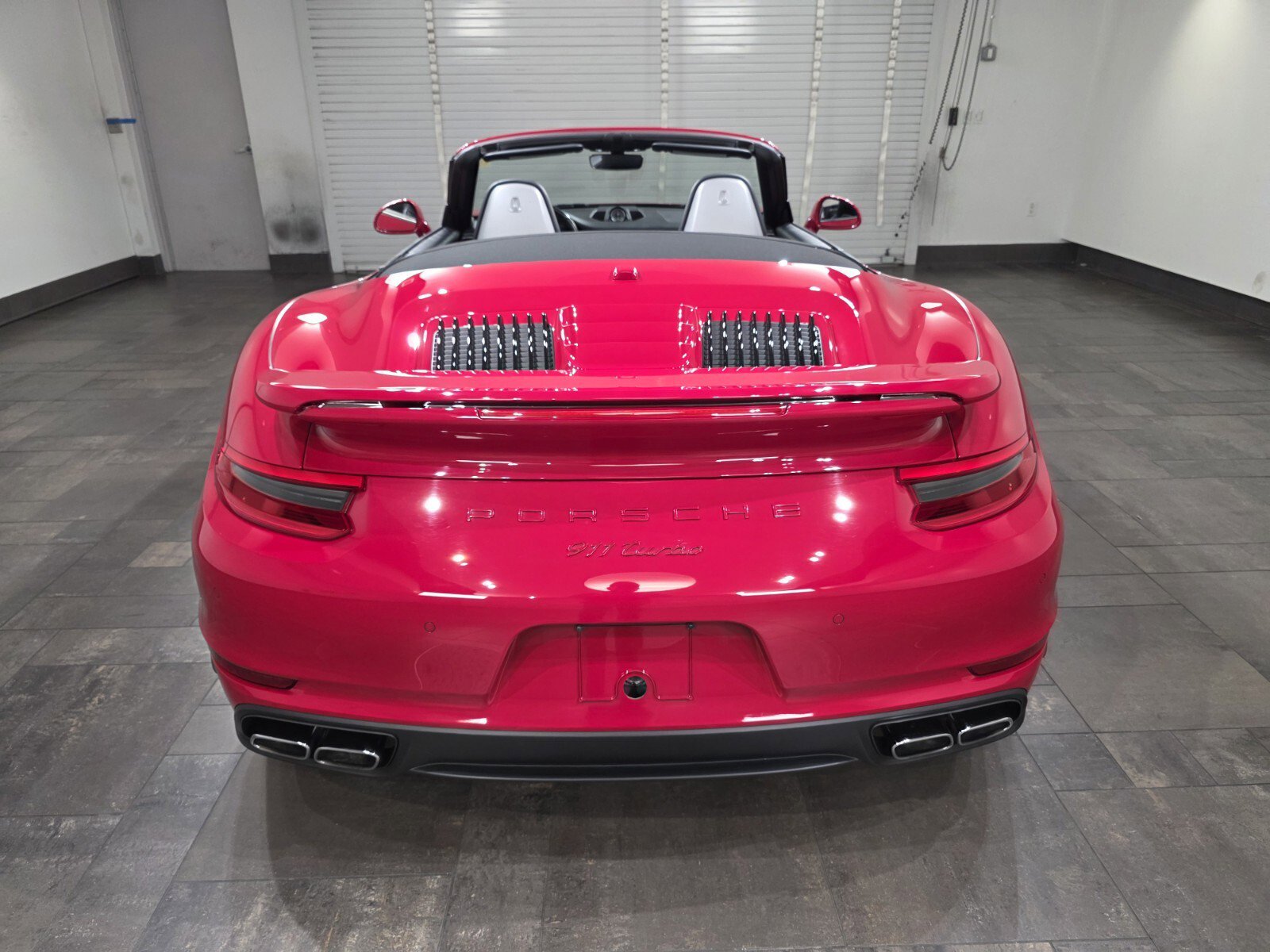 Used 2018 Porsche 911 Turbo image 5