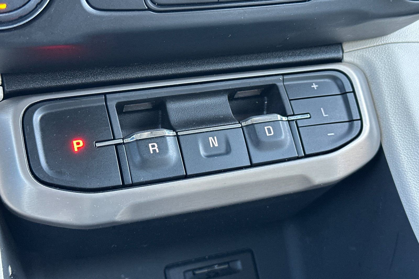 Used 2021 GMC Acadia Denali w/ Denali Ultimate Package AWD/4WD image 34