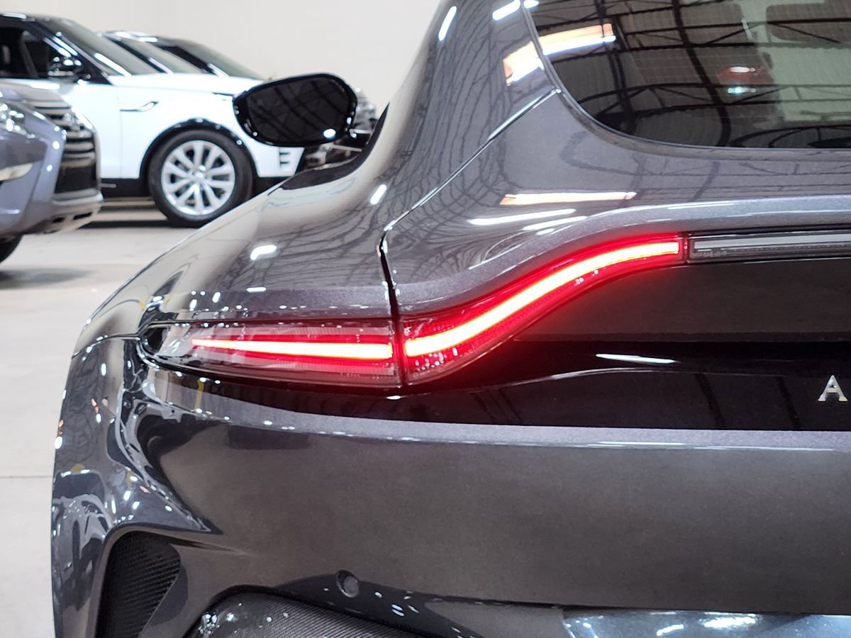 Used 2023 Aston Martin V12 Vantage image 26