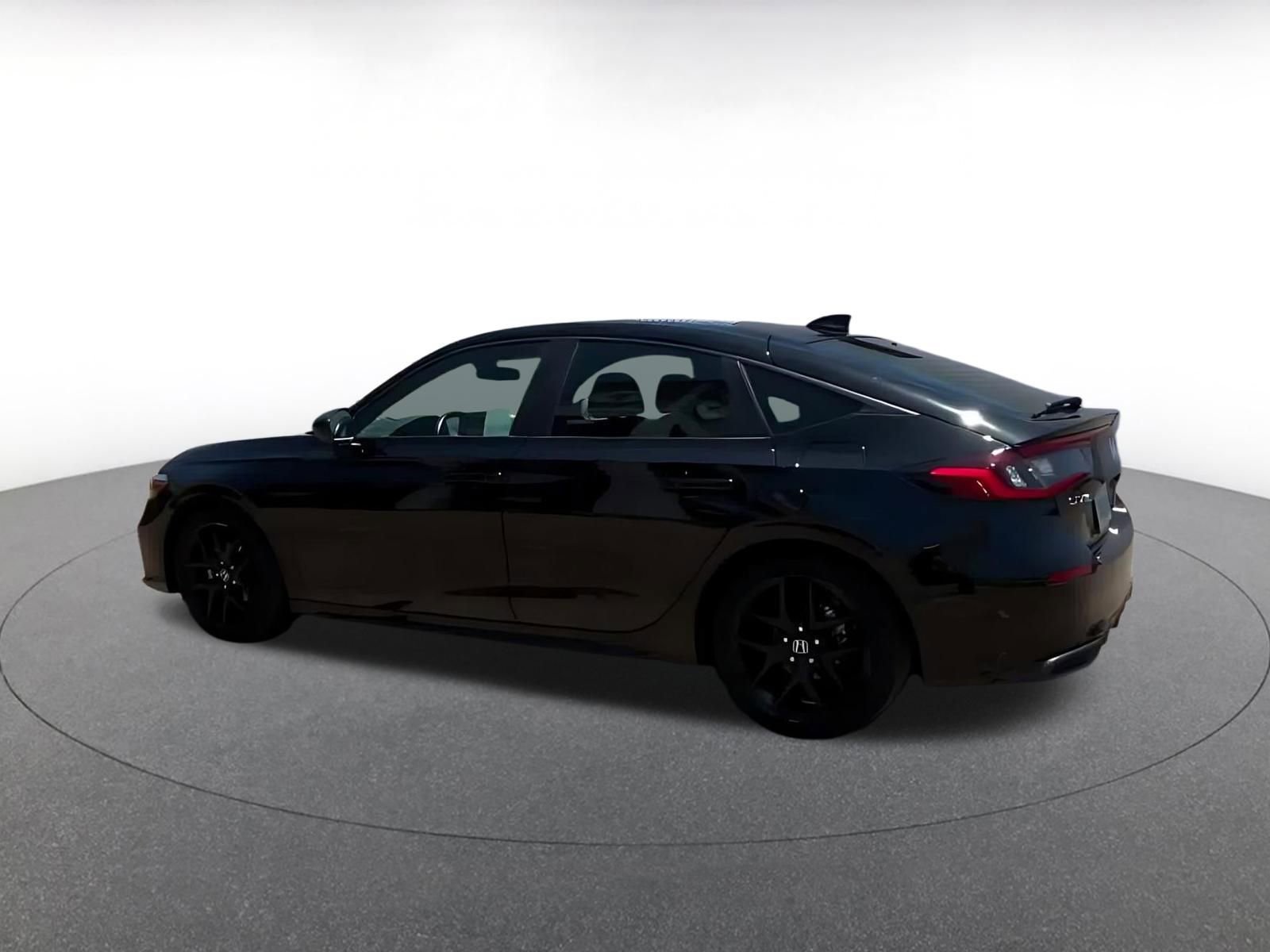 Used 2025 Honda Civic Sport image 12