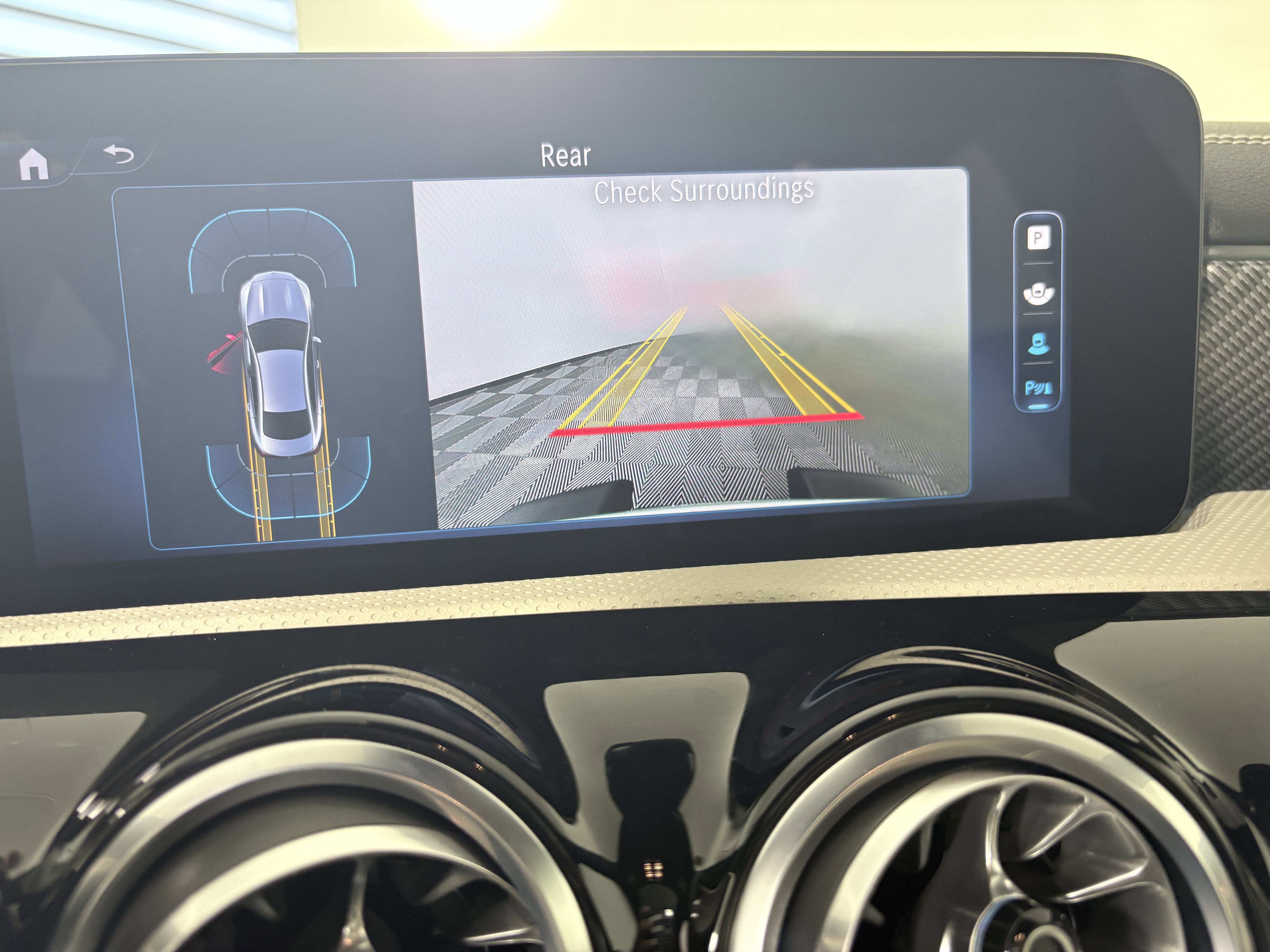 Used 2025 Mercedes-Benz CLA 250 4MATIC image 27