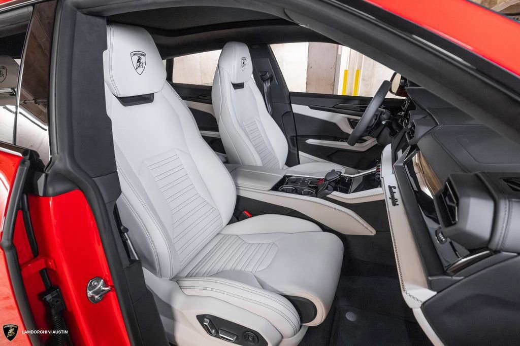 New 2025 Lamborghini Urus SE AWD/4WD image 50