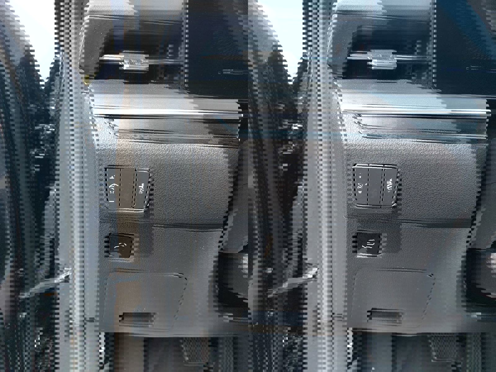 Used 2025 Kia K5 GT-Line w/ GT-Line Premium Package image 27