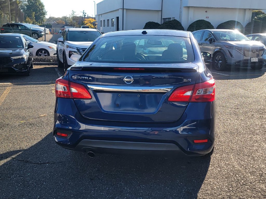 Used 2016 Nissan Sentra SR w/ SR Premium Package FWD image 7