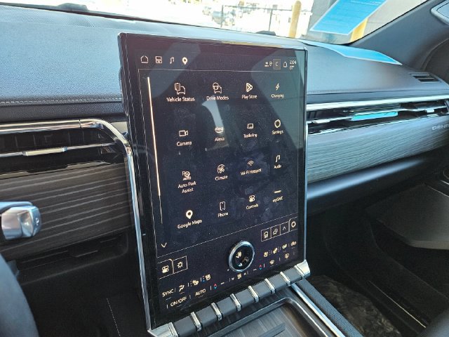 Used 2025 GMC Sierra EV Denali AWD/4WD image 10