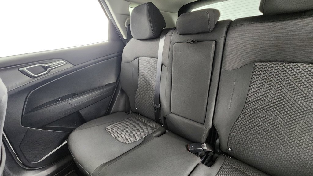 Used 2023 Kia Sportage LX FWD image 14