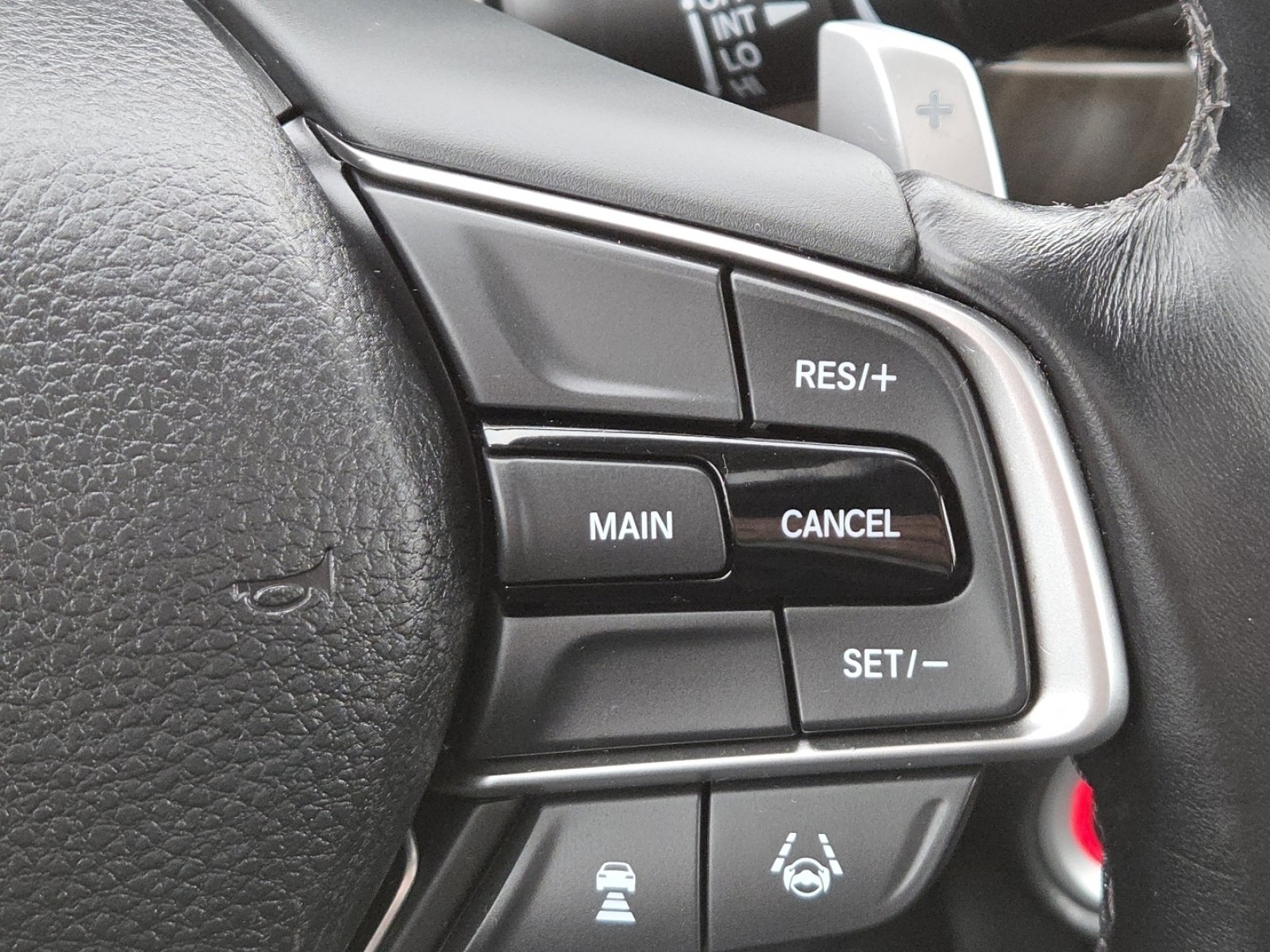 Used 2018 Honda Accord EX-L image 10