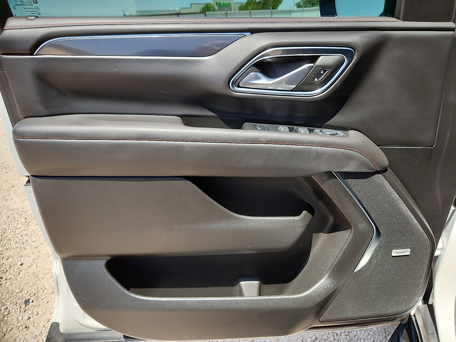 Used 2024 Chevrolet Suburban RST w/ Luxury Package RWD image 12