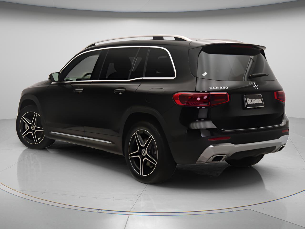 Certified 2026 Mercedes-Benz GLB 250 image 2