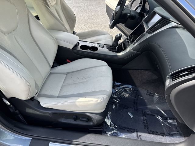 Used 2017 INFINITI Q60 2.0t w/ Premium Plus Package 2.0T RWD image 10