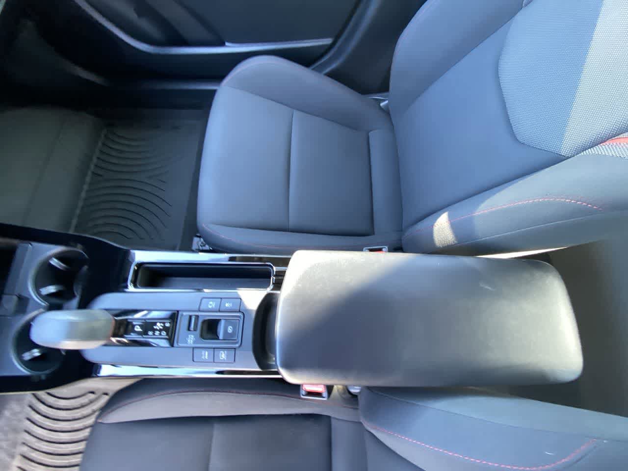 Used 2024 Toyota Prius Prime SE image 20