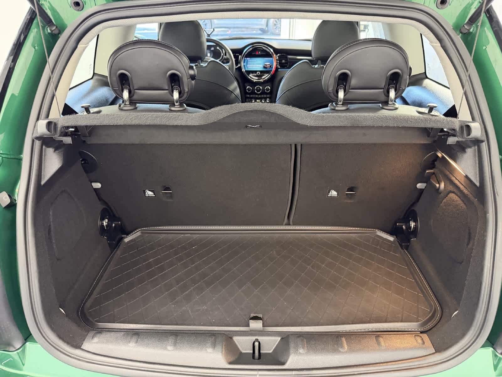 Used 2024 MINI Cooper SE FWD image 5