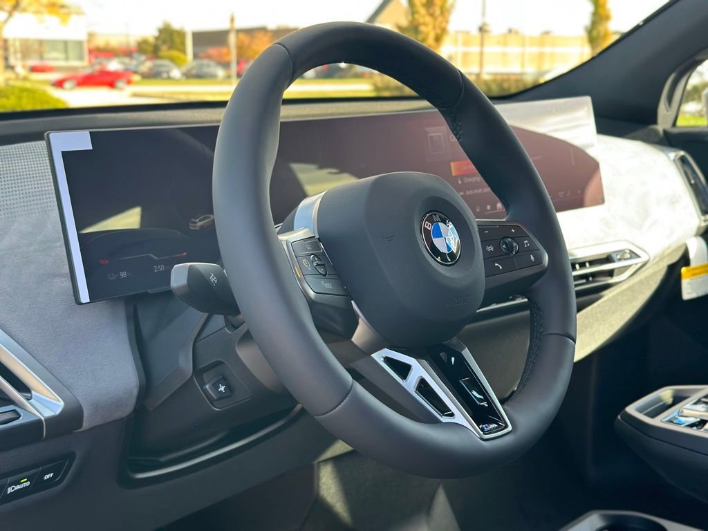 New 2026 BMW iX xDrive60 w/ M Sport Package AWD/4WD image 18