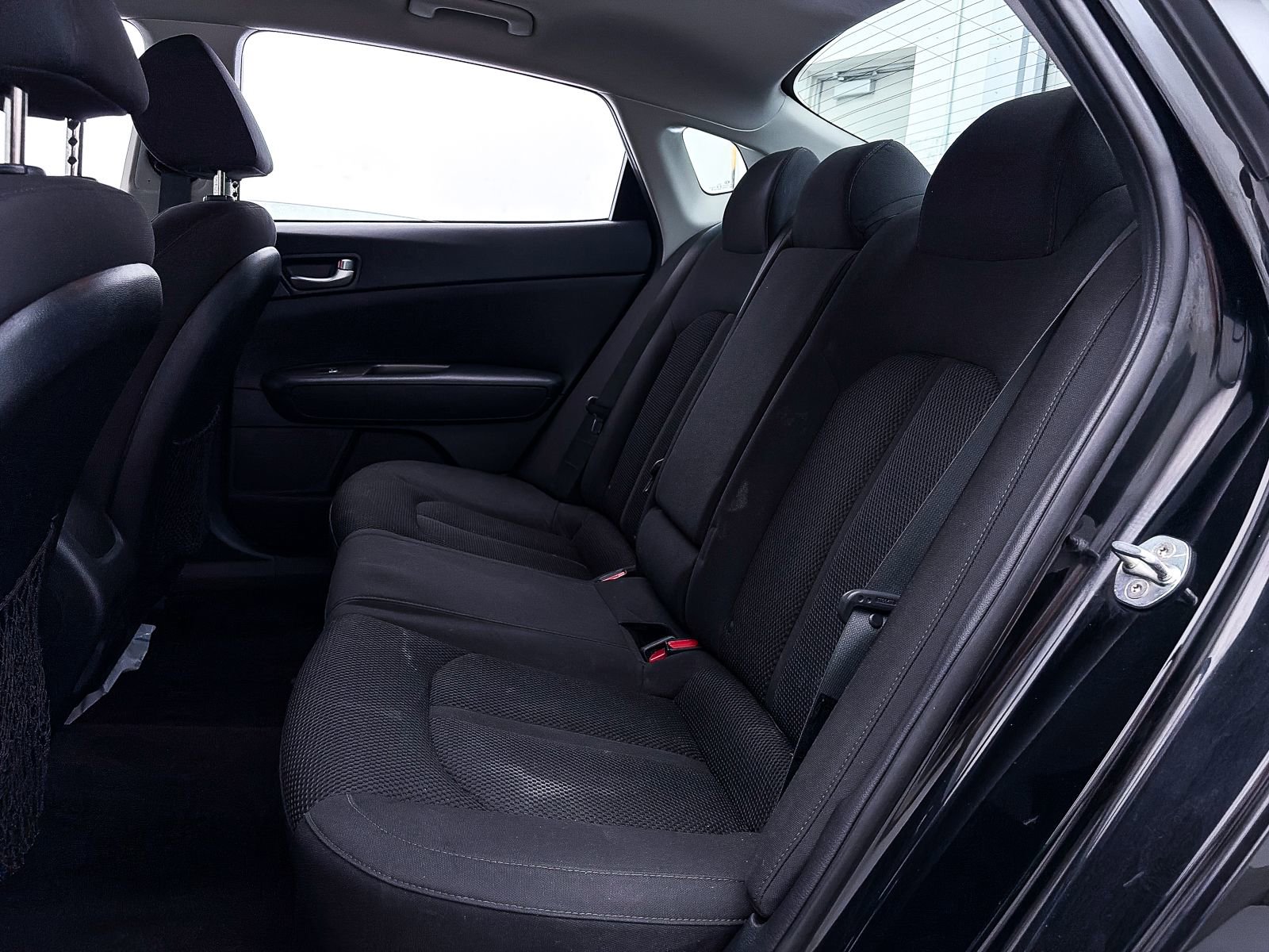Used 2020 Kia Optima LX image 28