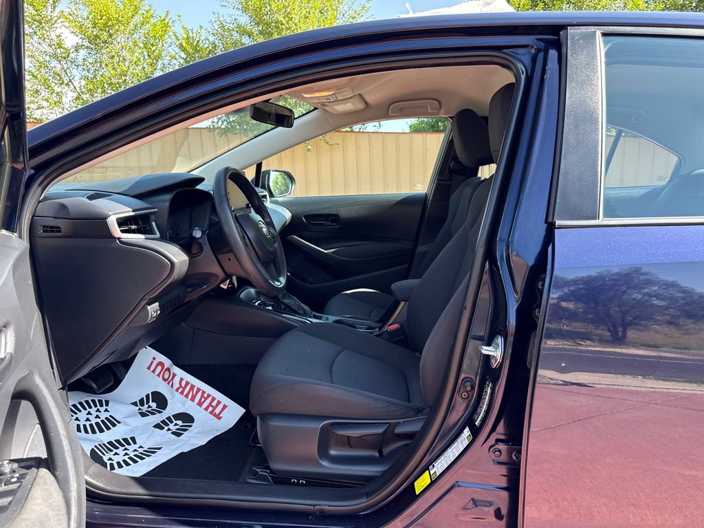 Used 2022 Toyota Corolla LE FWD image 8
