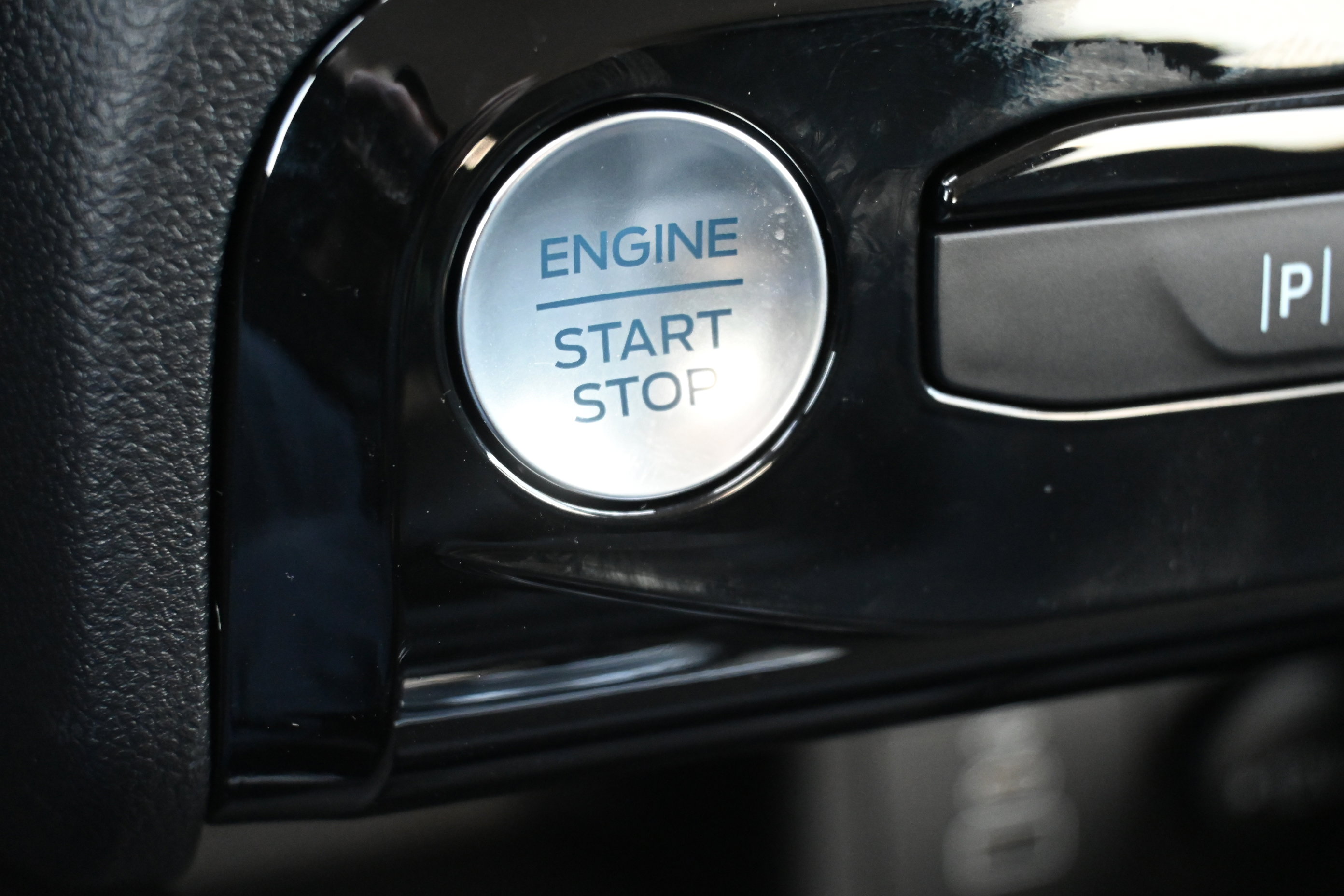 New 2026 Ford Escape SE w/ PHEV Premium Package FWD image 20