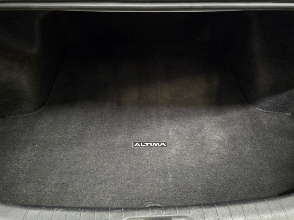 Used 2025 Nissan Altima 2.5 S FWD image 35