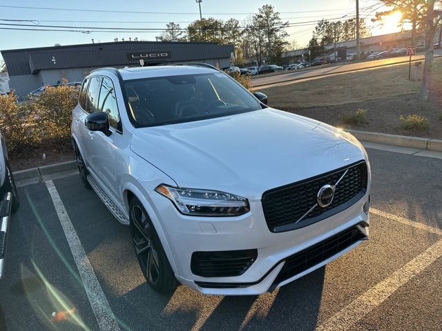 Used 2021 Volvo XC90 T8 R-Design w/ Advanced Package image 2