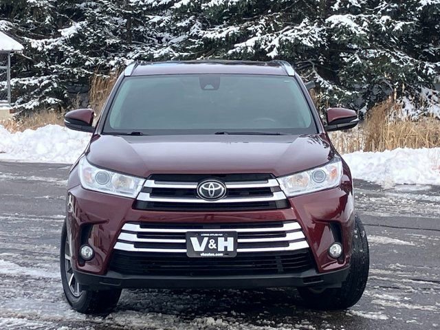 Used 2017 Toyota Highlander XLE image 30