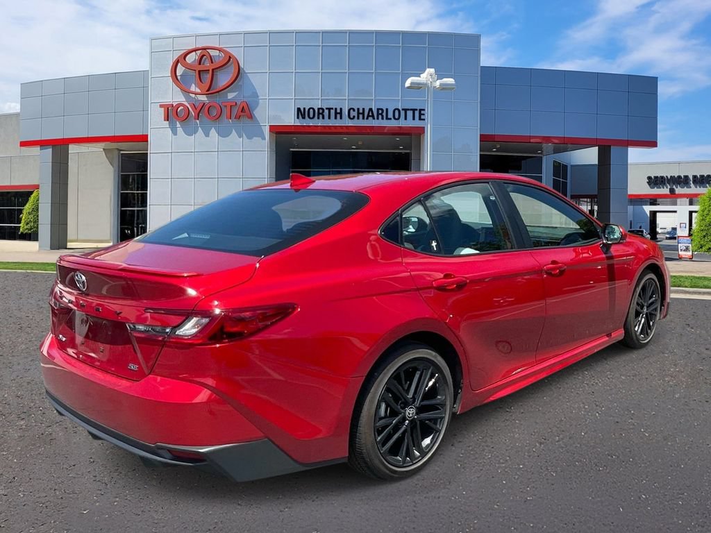 Used 2025 Toyota Camry SE FWD image 7
