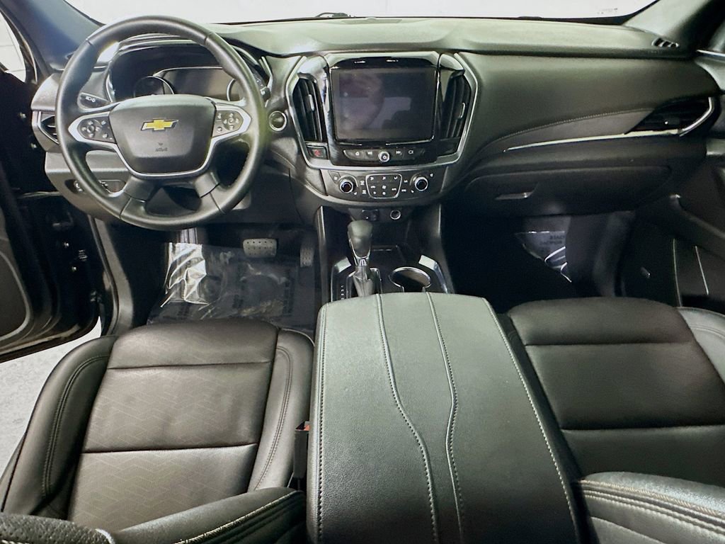 Used 2023 Chevrolet Traverse High Country image 17
