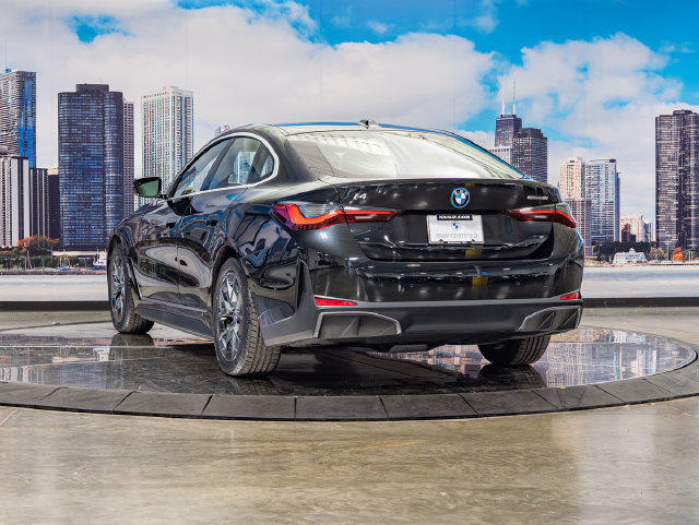 Used 2023 BMW i4 eDrive35 w/ Premium Package RWD image 9