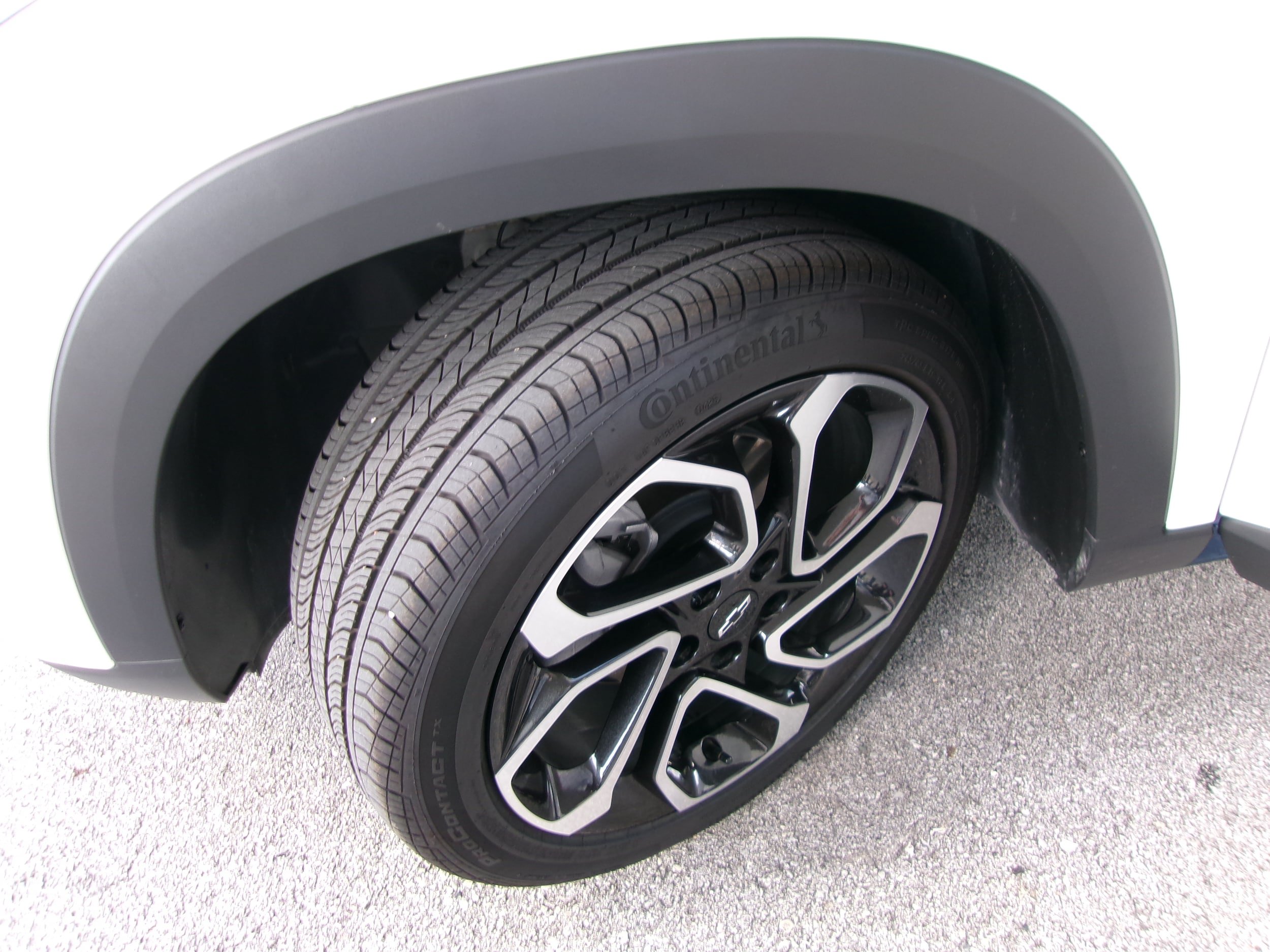 Used 2025 Chevrolet Trax RS FWD image 7