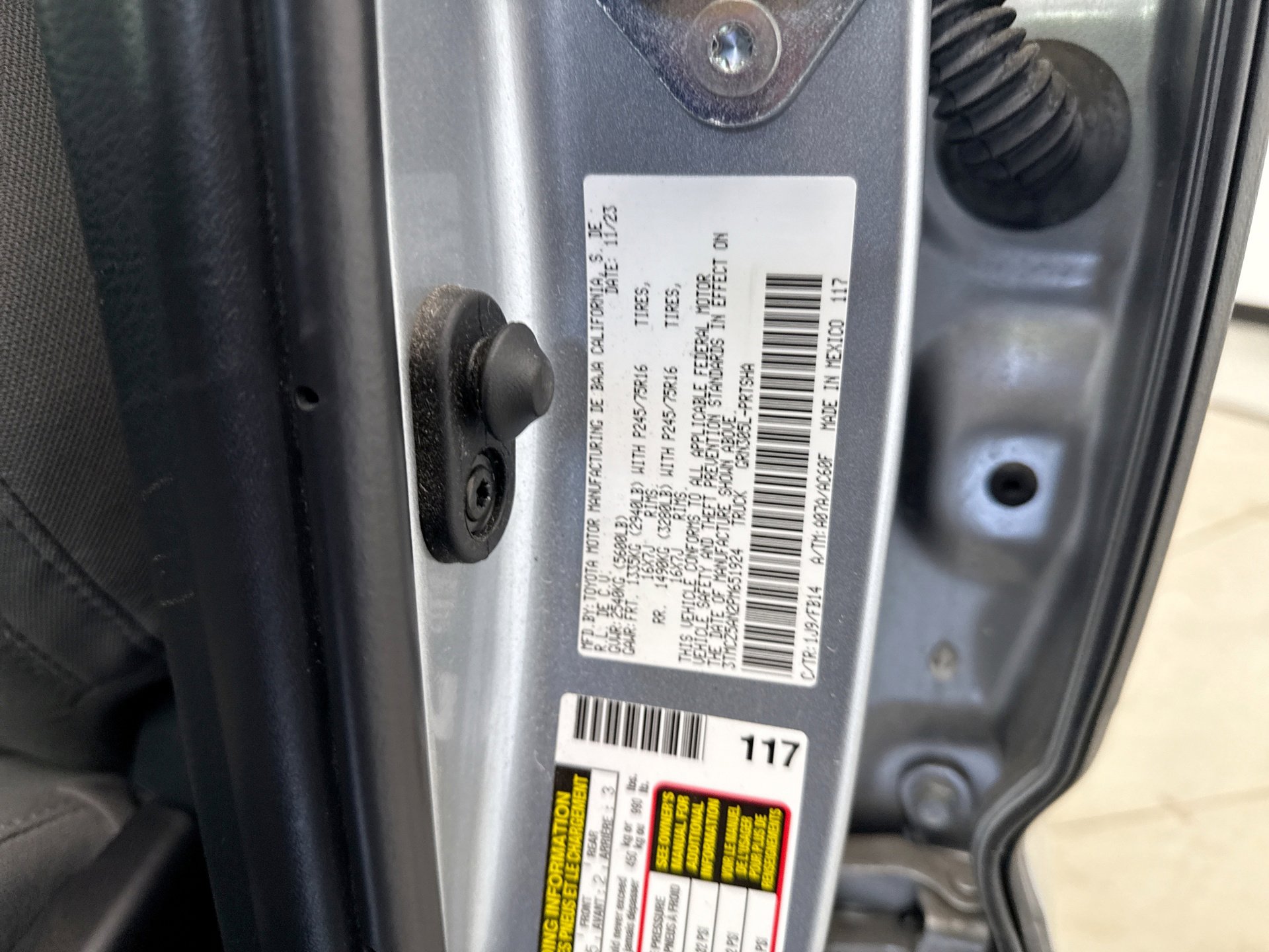 Used 2023 Toyota Tacoma SR AWD/4WD image 18
