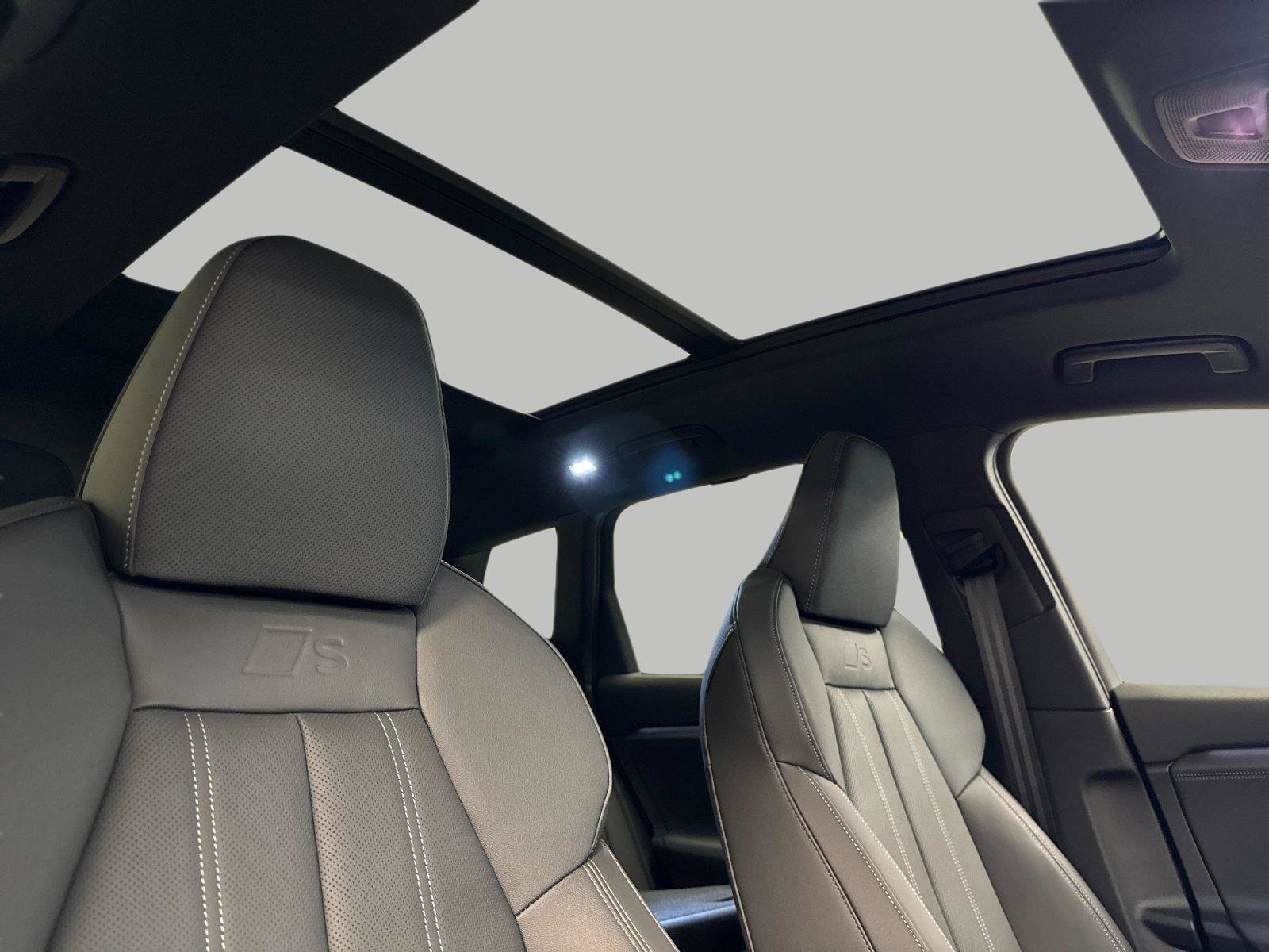 New 2027 Audi SQ6 e-tron Premium Plus AWD/4WD image 16