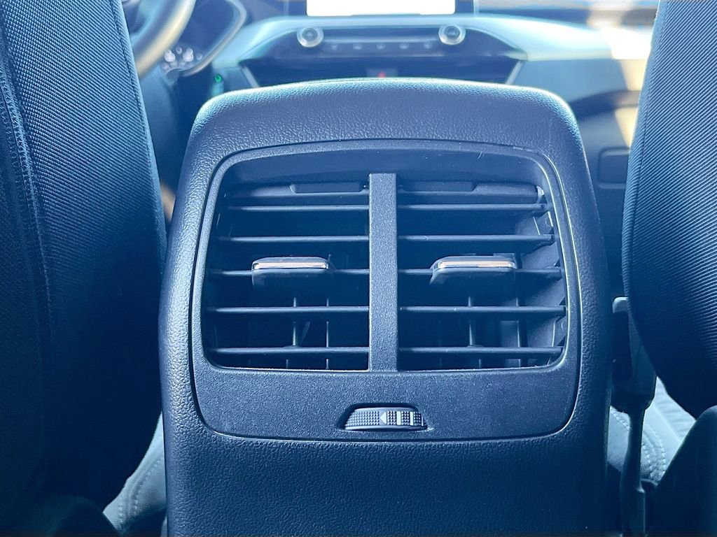 Used 2022 Ford Escape SE w/ SE Sport Appearance Package FWD image 24