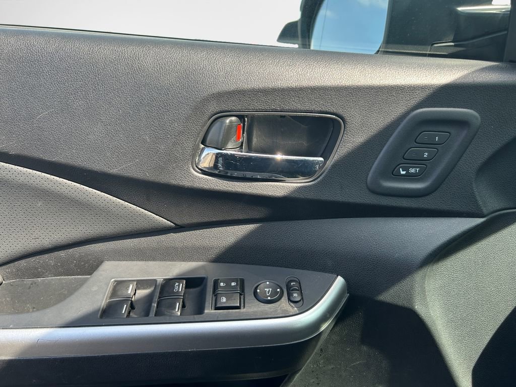 Used 2016 Honda CR-V Touring image 17