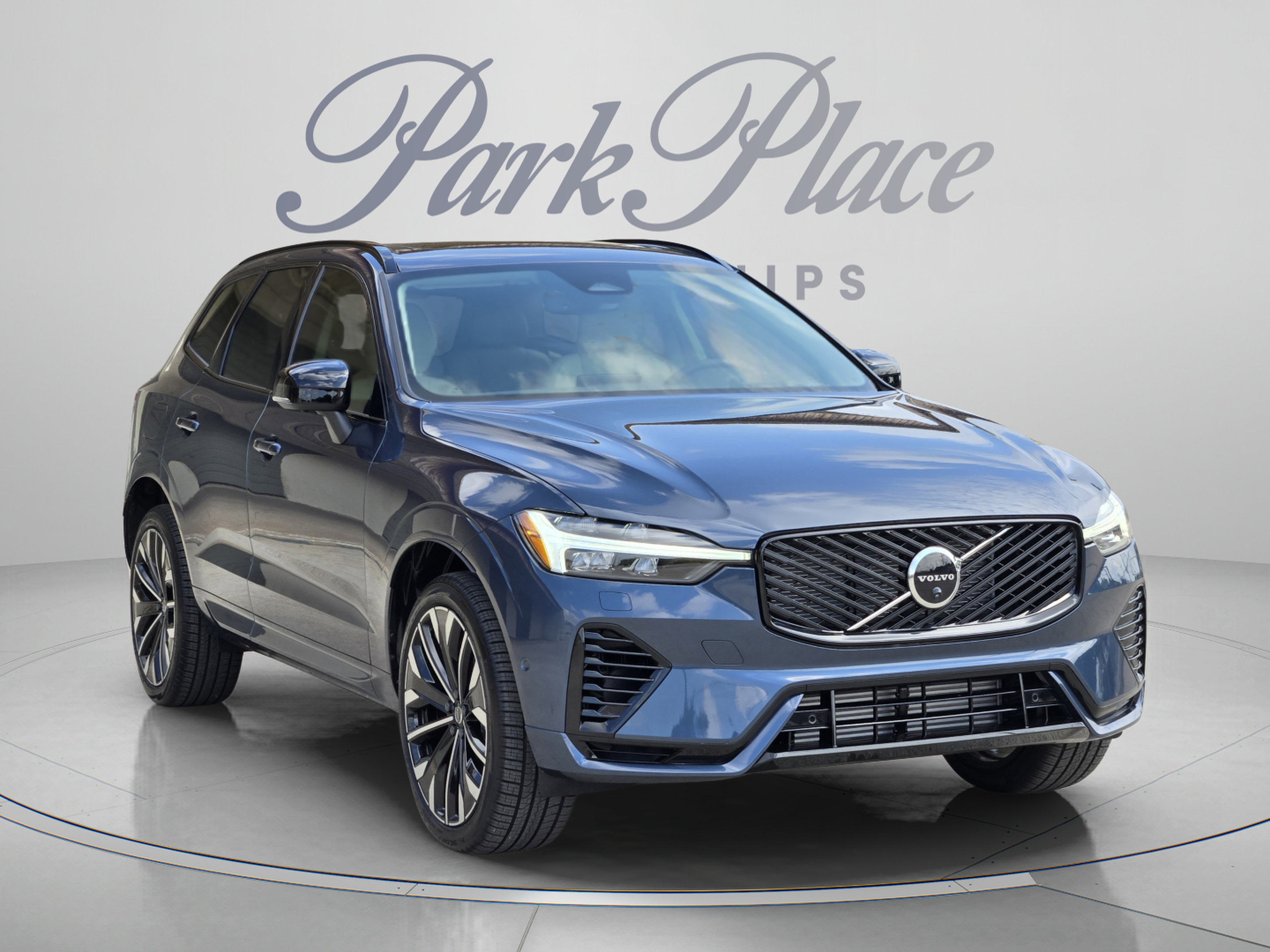 New 2026 Volvo XC60 T8 Ultra w/ Protection Package Premier AWD/4WD image 8