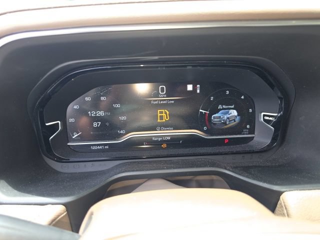 Used 2022 GMC Yukon Denali RWD image 9